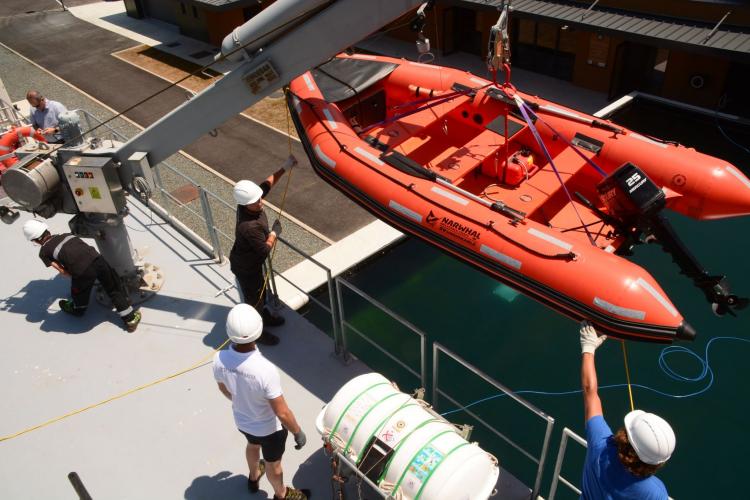 Certificat_d'Aptitude_à_l'Exploitation_des_Canots_de_Secours_Rapides_